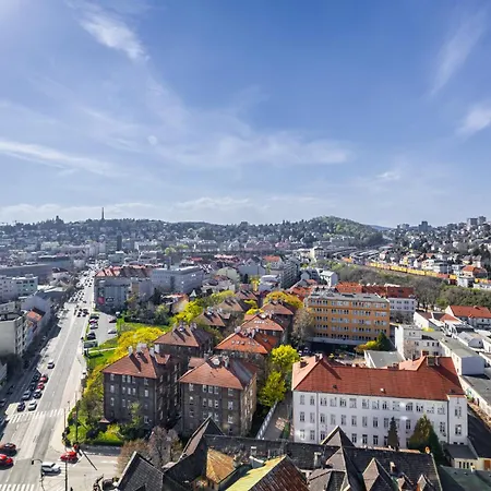 Apartment Adm - Premiere Sky - Free Parking Garage *