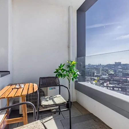 Adm - Premiere Sky - Free Parking Garage Pressburg