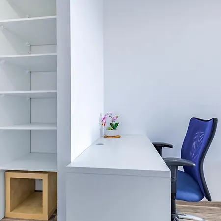 Apartment Adm - Premiere Sky - Free Parking Garage